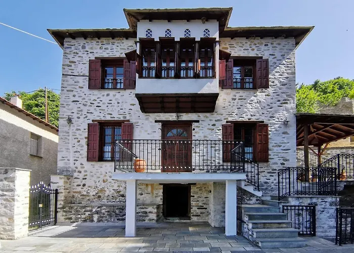 Παραδοσιακό Πηλιορείτικο Αρχοντικό Στη Βυζίτσα- Traditional Villa In Vizitsa, Pelion